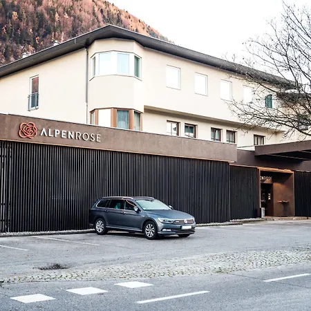 Hotel Alpenrose 4*