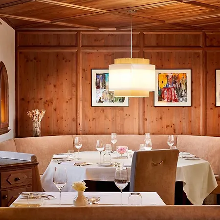 Alpenrose Hotel 4*