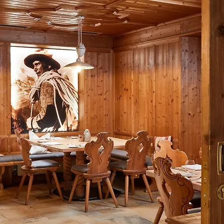 Hotel Alpenrose