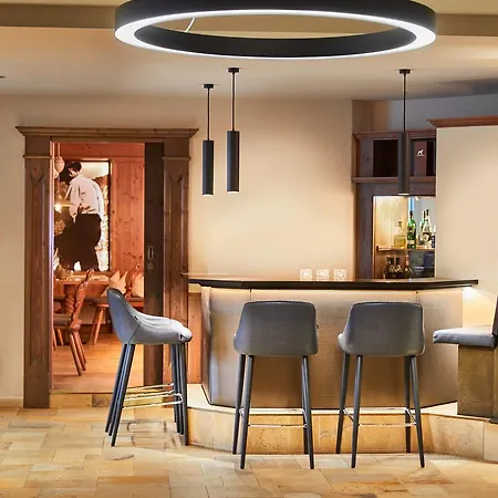 Hotel Alpenrose 4*
